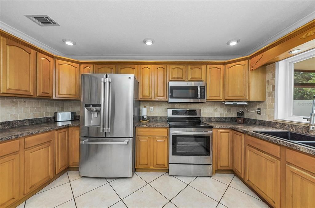 Interior, Kitchen, Recessed Lighting