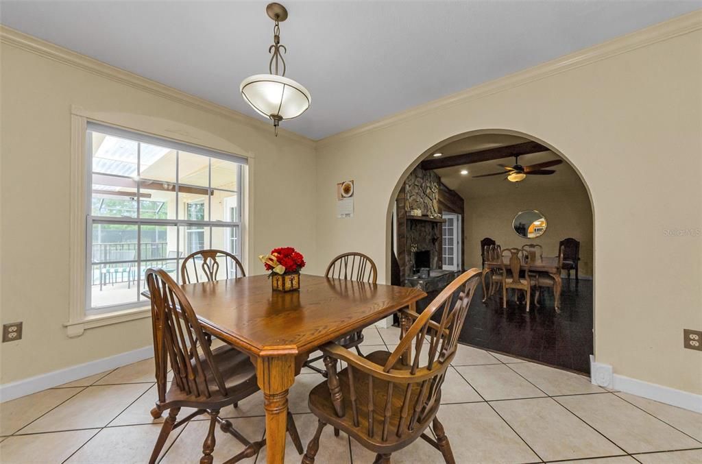 Dining room, Fireplace, Interior