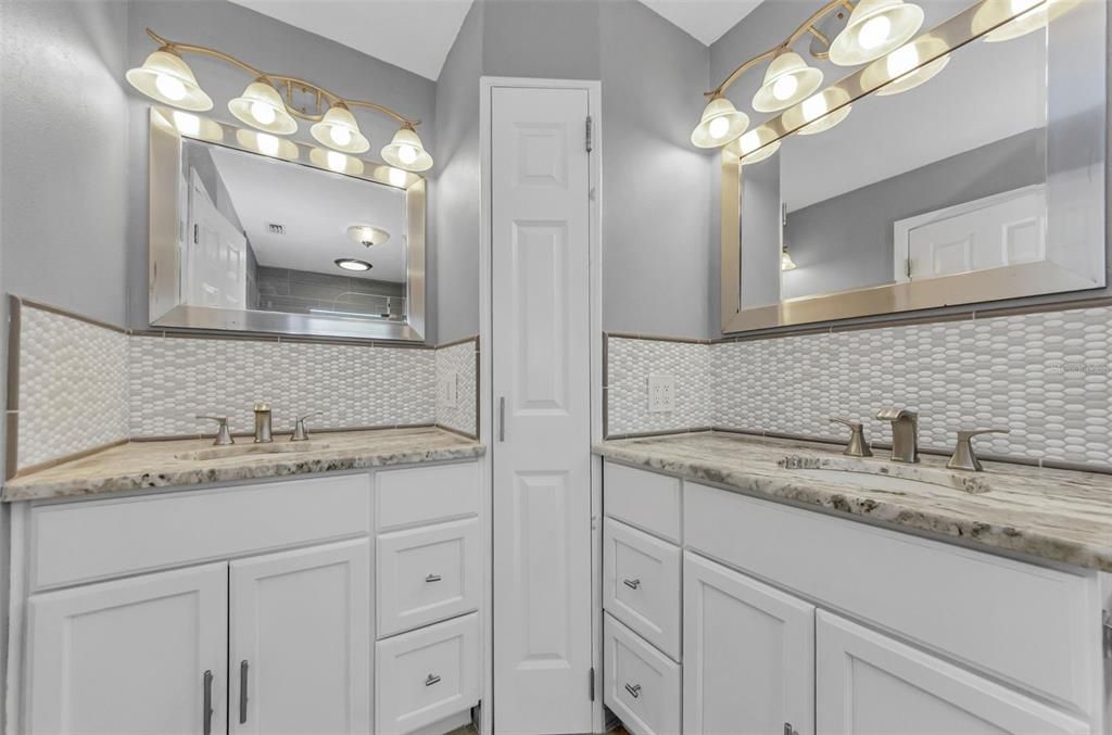 Bathroom, Dual Sink Vanities, Interior