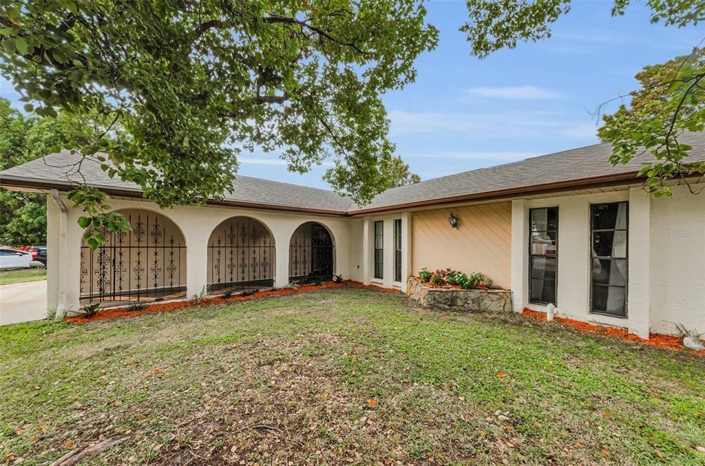 Backyard, Exterior