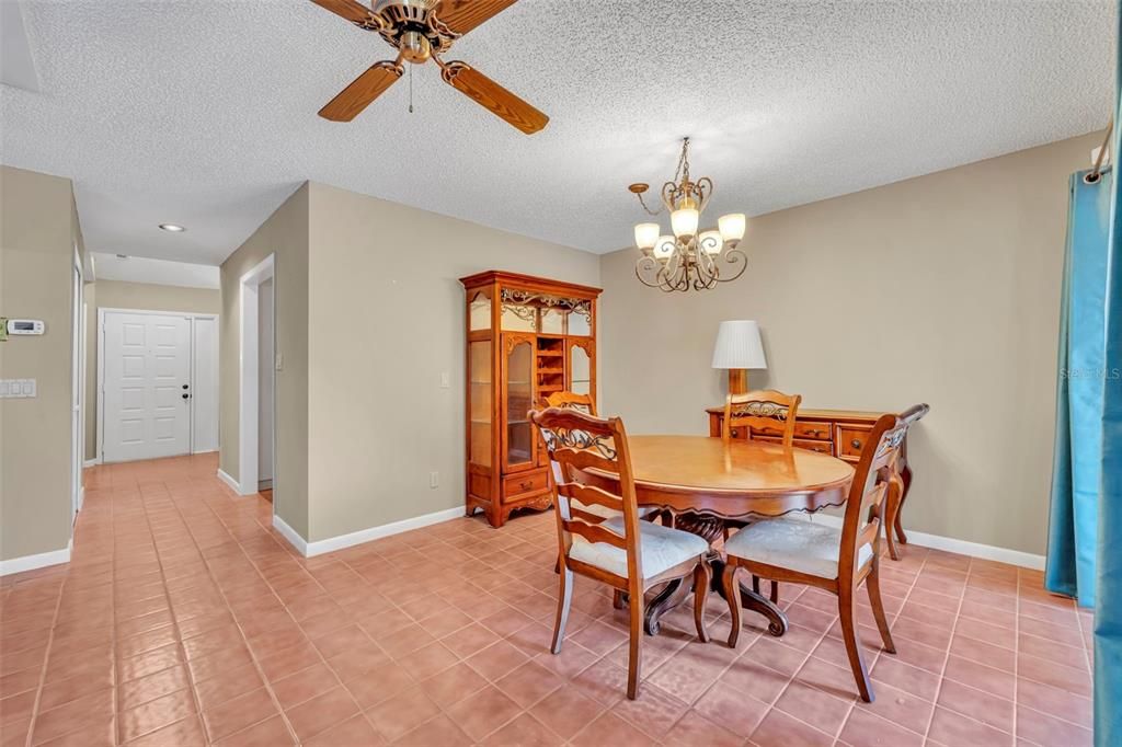Chandelier, Dining room, Interior, Recessed Lighting