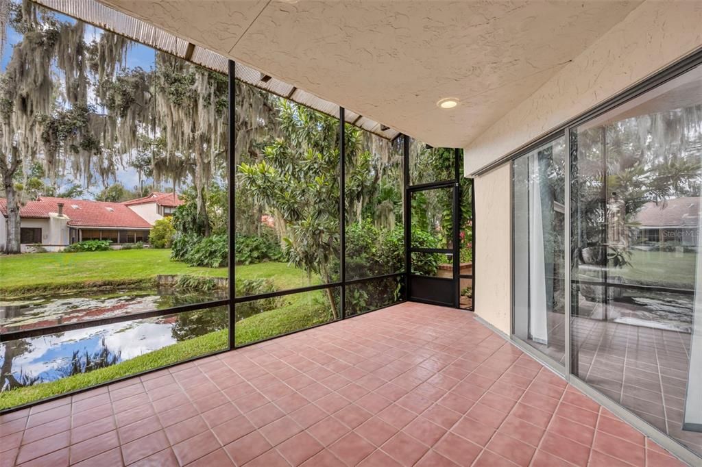 Empty room, Interior, Recessed Lighting, Sun Room