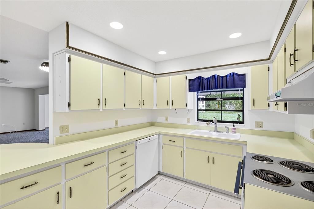 Interior, Kitchen, Recessed Lighting