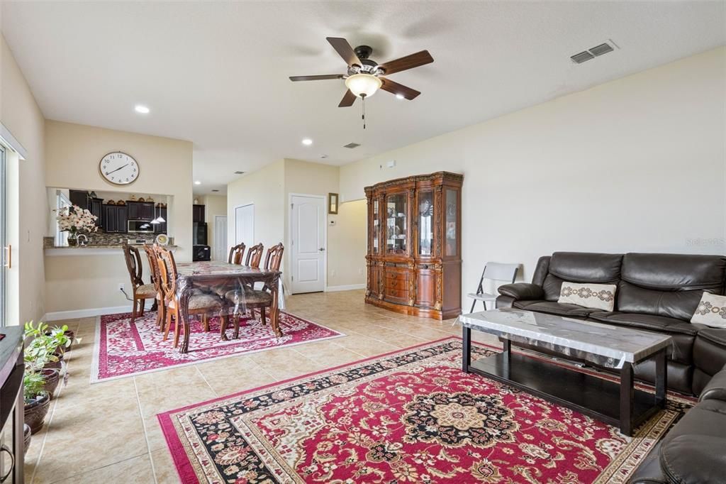 Dining room, Interior, Recessed Lighting