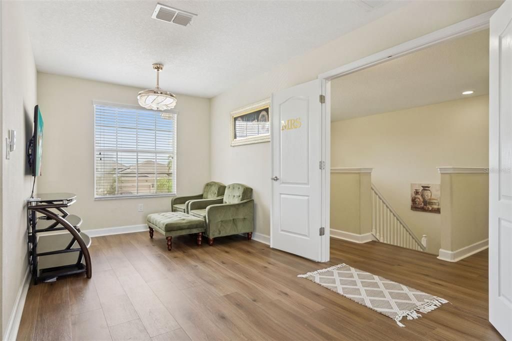 Chandelier, Interior, Recessed Lighting, Wood Texture Flooring