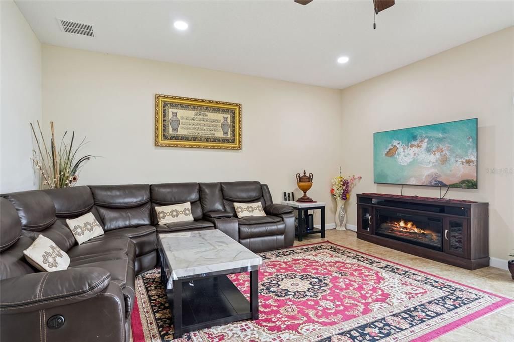 Fireplace, Interior, Living room, Recessed Lighting