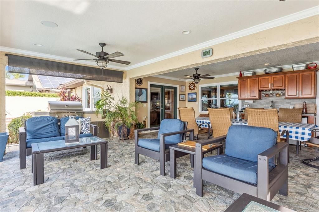 Dining room, Exterior, Recessed Lighting
