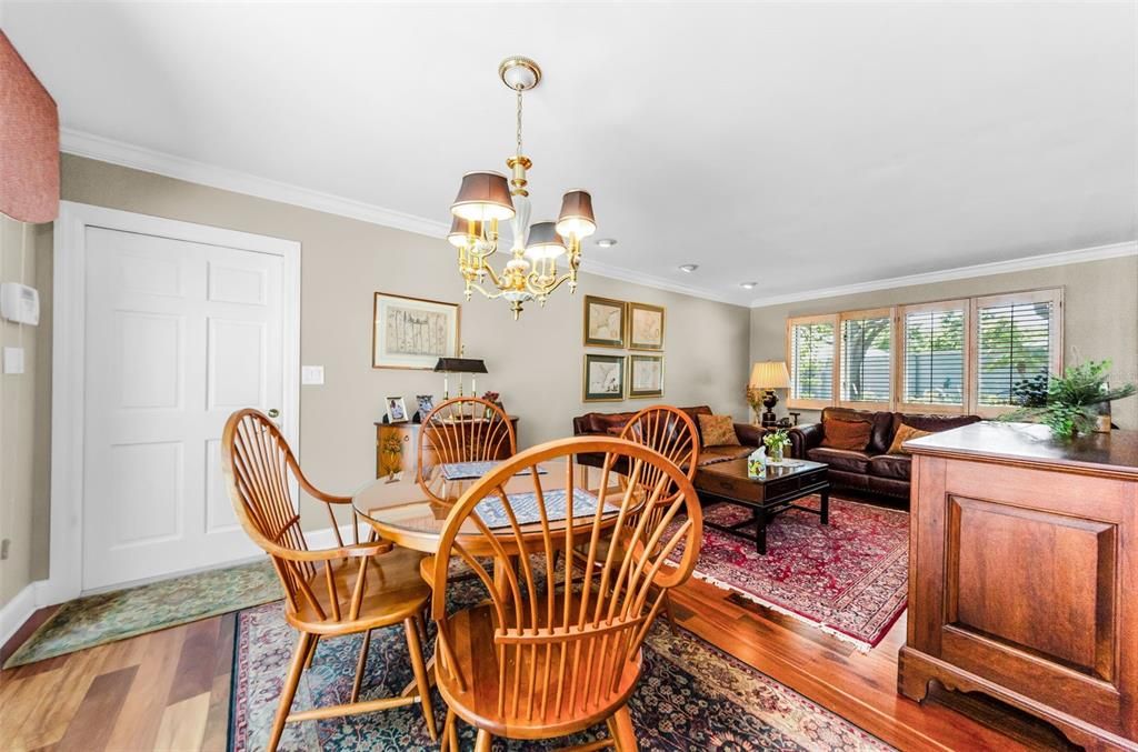 Chandelier, Dining room, Interior, Living room, Recessed Lighting, Wood Texture Flooring