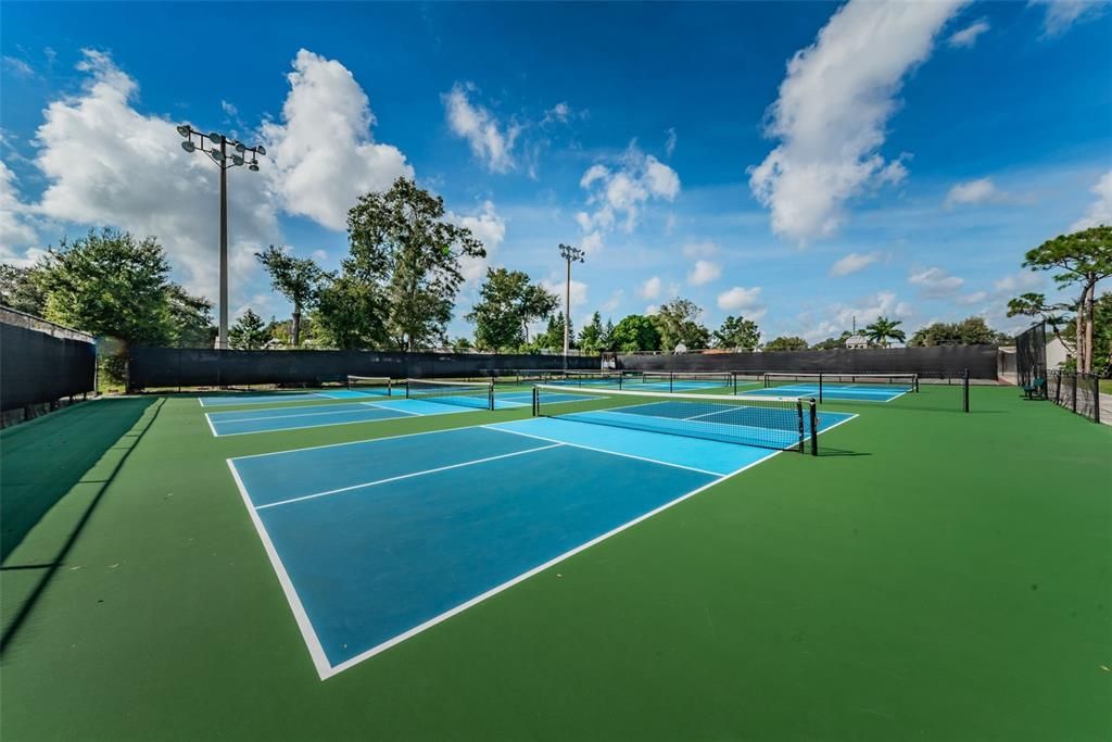 Exterior, Tennis Courts