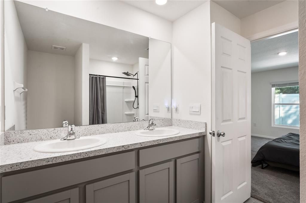 Bathroom, Dual Sink Vanities, Interior, Recessed Lighting