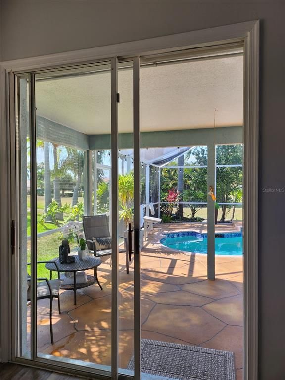 Interior, Pool, Sun Room