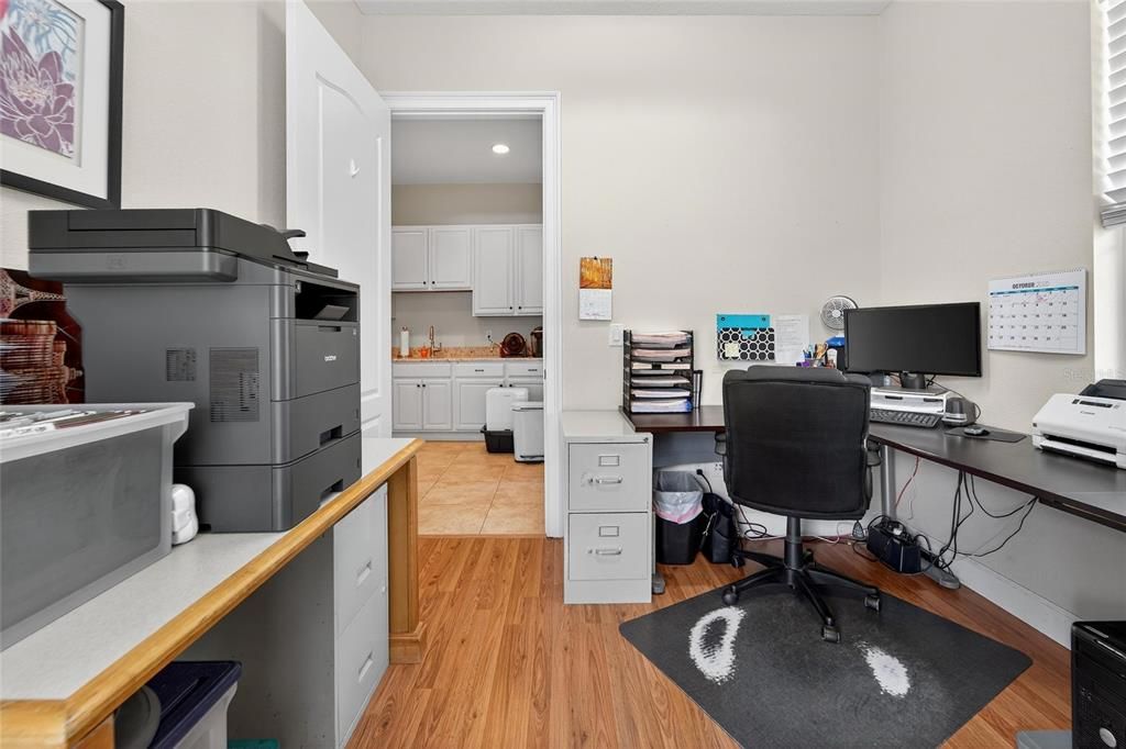 Home Office, Interior, Kitchen, Recessed Lighting, Wood Texture Flooring