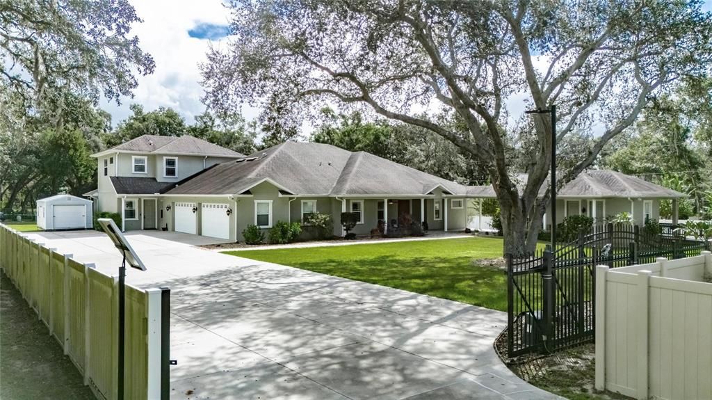 Backyard, Exterior