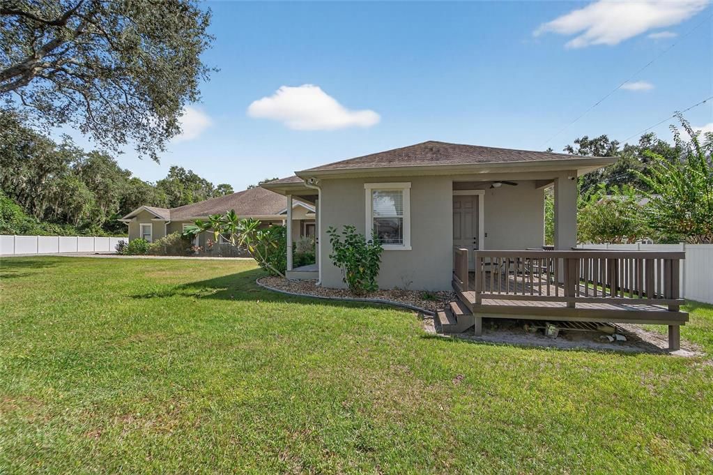 Backyard, Exterior