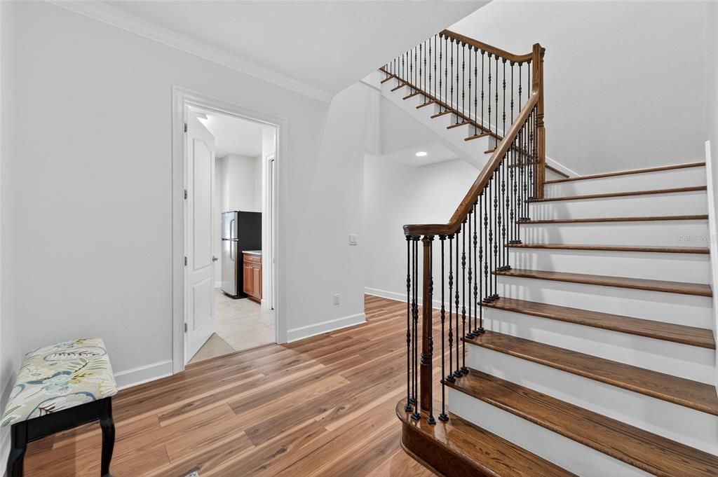 Interior, Recessed Lighting, Wood Texture Flooring