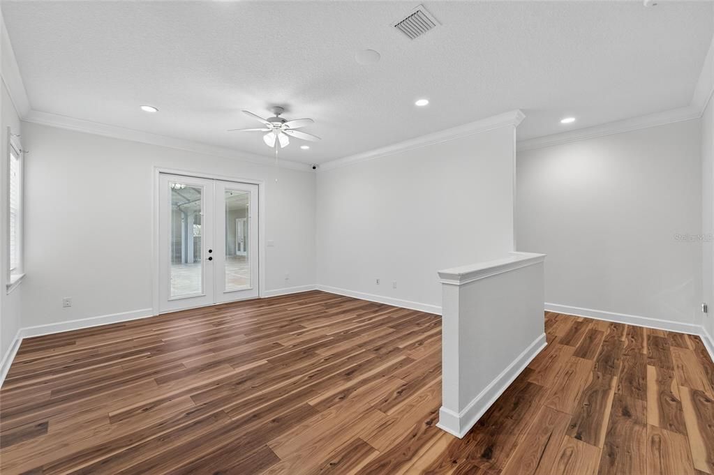 Empty room, Interior, Recessed Lighting, Wood Texture Flooring