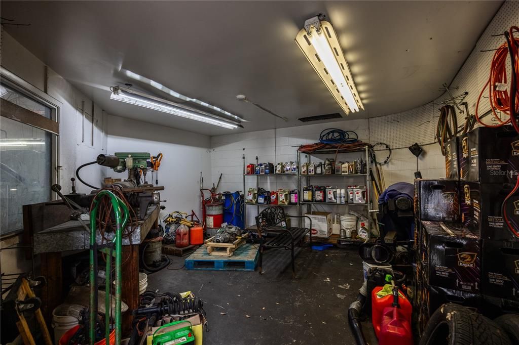 Garage, Interior