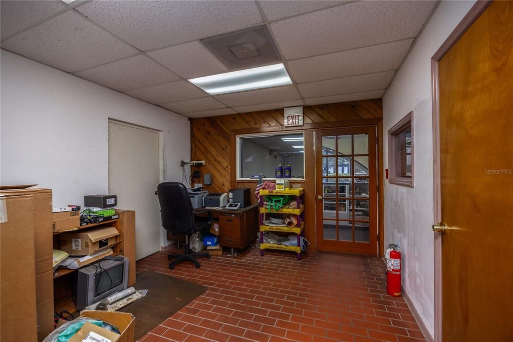 Home Office, Interior, Recessed Lighting, Wooden Walls