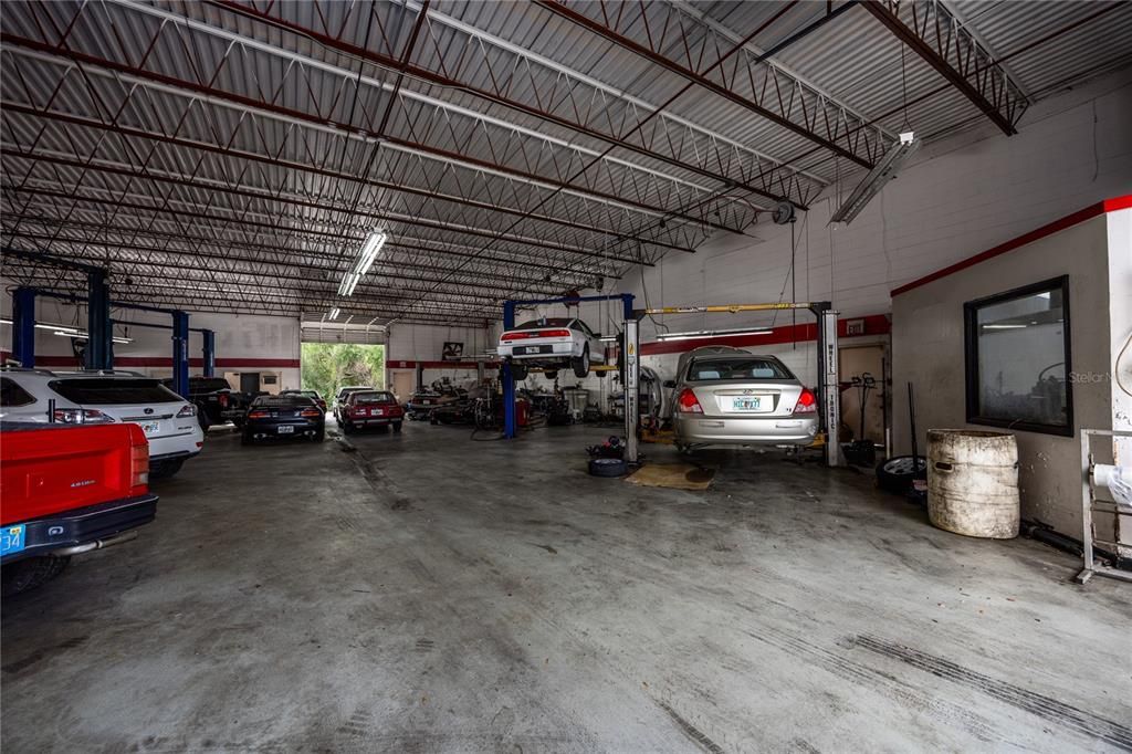 Garage, Interior