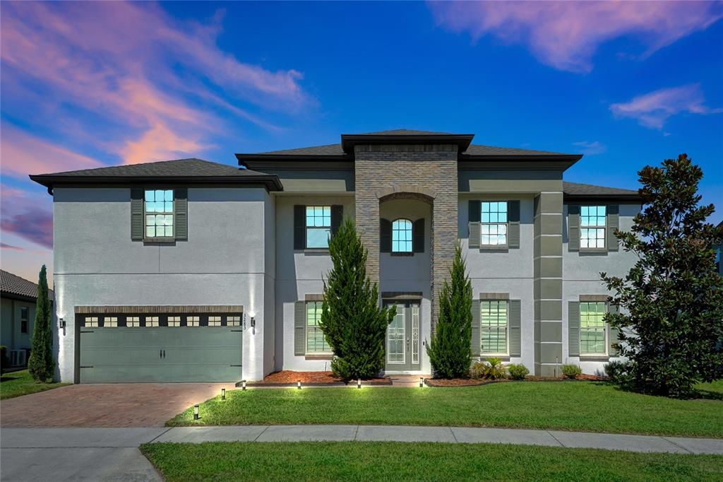 Attached, Exterior, Facade, Modern