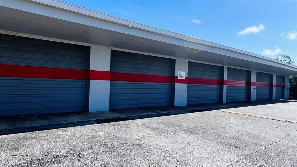 Detached Garage, Exterior