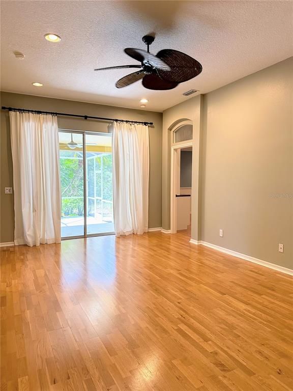 Empty room, Interior, Recessed Lighting, Wood Texture Flooring