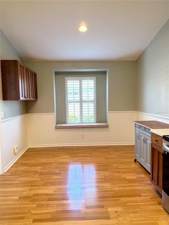 Empty room, Interior, Kitchen, Recessed Lighting, Wood Texture Flooring