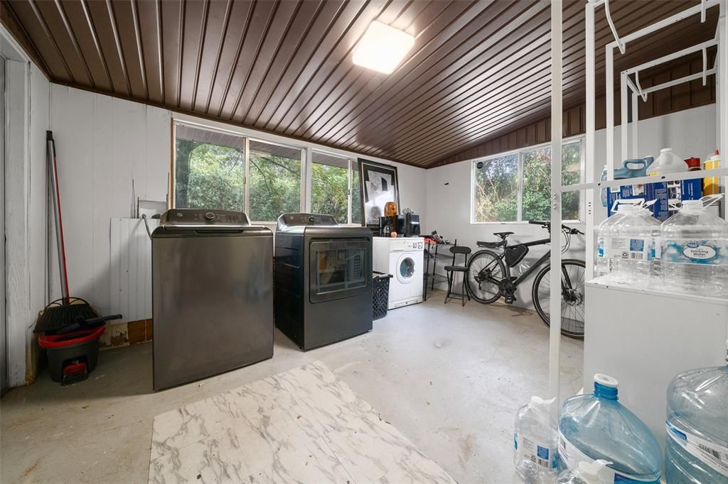 Interior, Washer