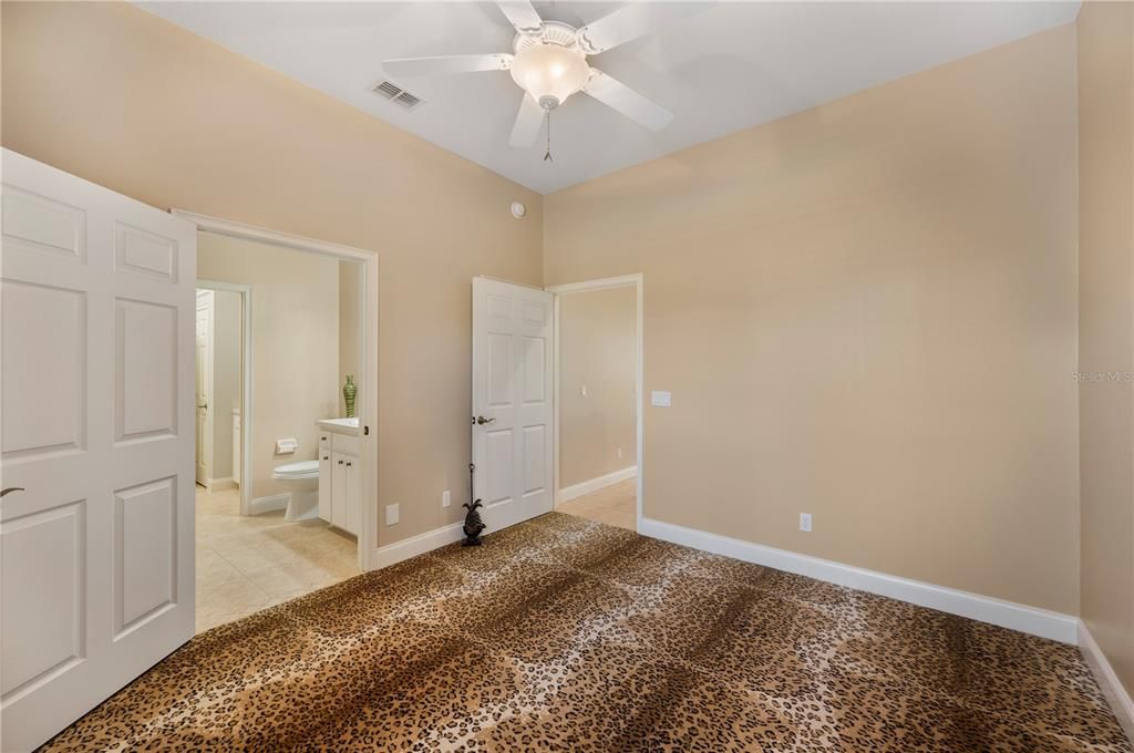 Bathroom, Empty room, Interior