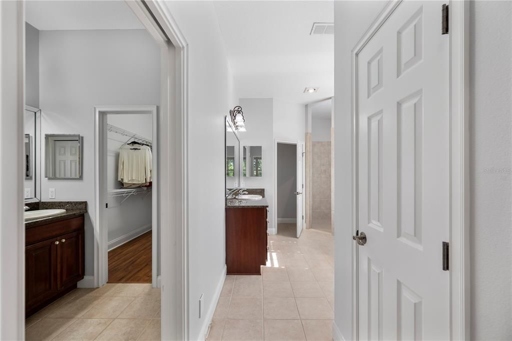 Bathroom, Interior, Recessed Lighting, Wood Texture Flooring