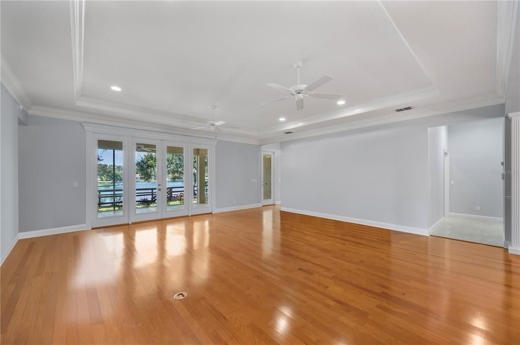 Empty room, Interior, Recessed Lighting, Wood Texture Flooring