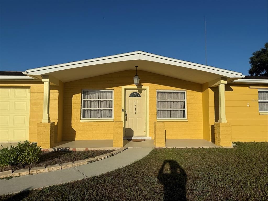Exterior, Facade, None