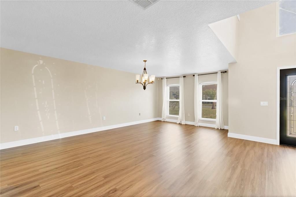 Chandelier, Empty room, Interior, Wood Texture Flooring