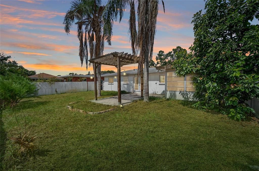 Backyard, Exterior