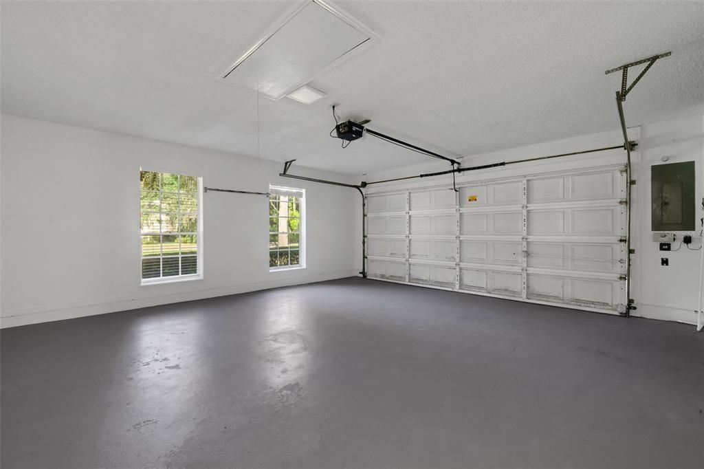 Garage, Interior