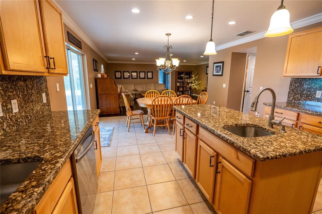 Chandelier, Dining room, Interior, Kitchen, Pendant Lights, Recessed Lighting