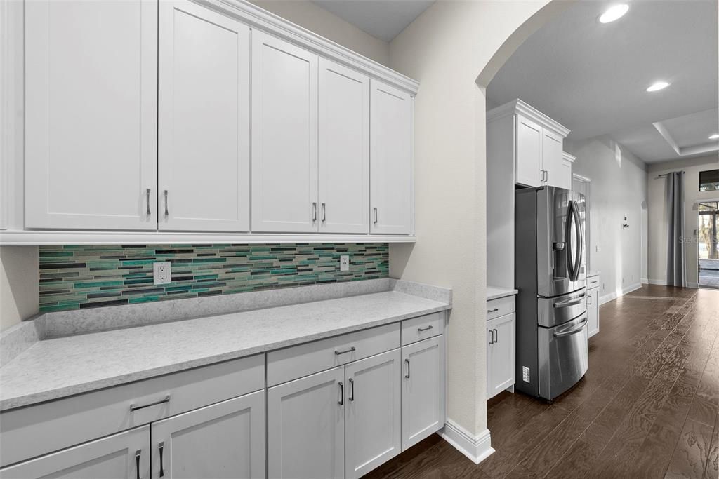 Interior, Kitchen, Recessed Lighting, Wood Texture Flooring