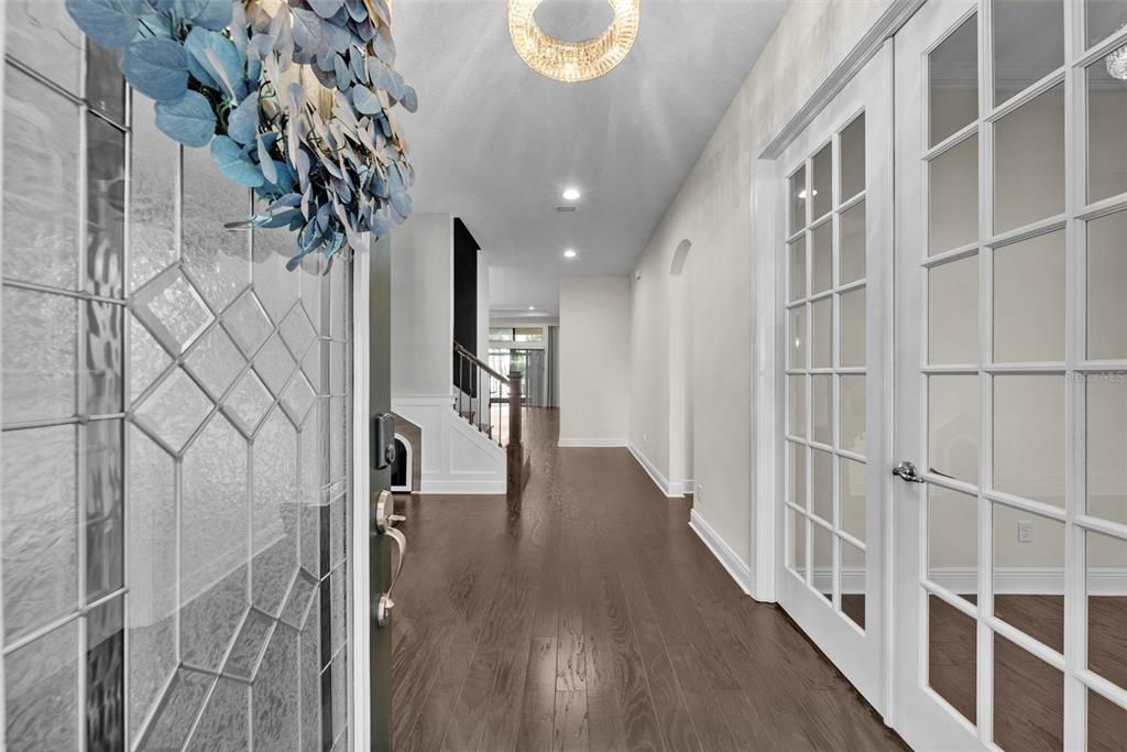 Interior, Recessed Lighting, Wood Texture Flooring