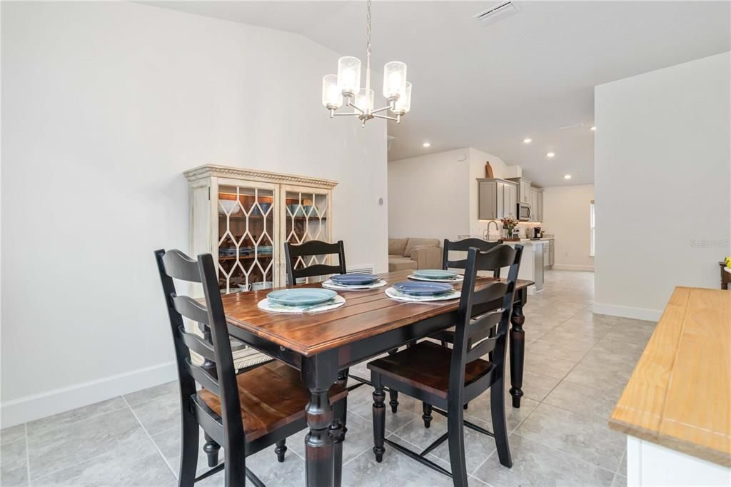 Chandelier, Dining room, Interior, Kitchen, Pendant Lights, Recessed Lighting