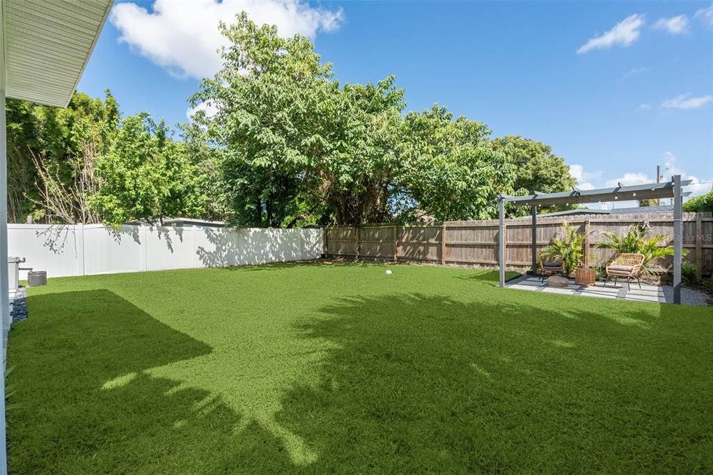 Backyard, Exterior