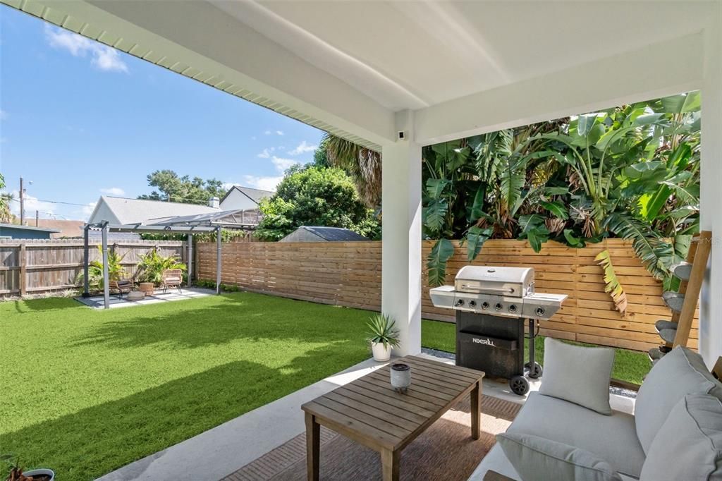 Backyard, Exterior