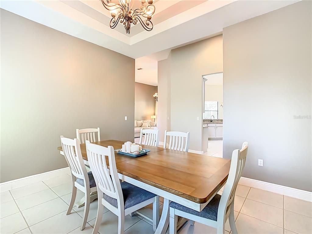 Chandelier, Dining room, Interior