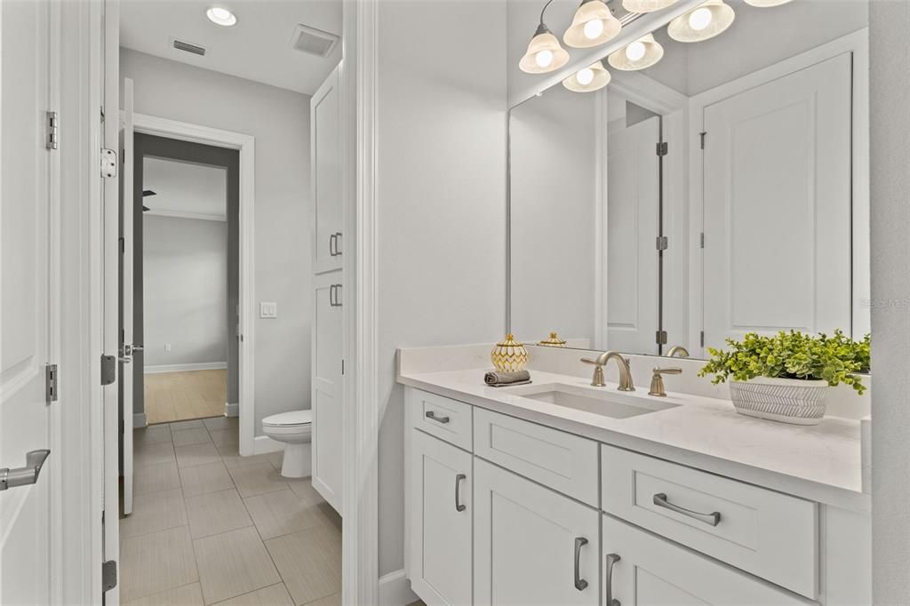 Bathroom, Interior, Recessed Lighting