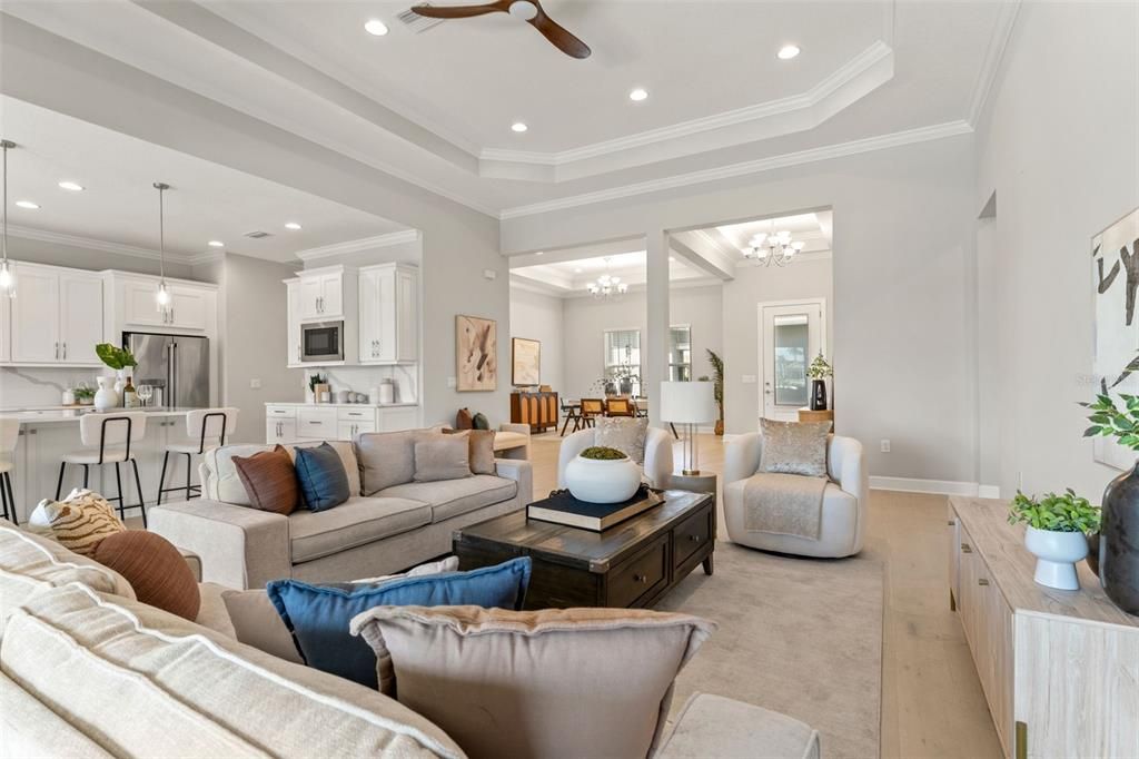 Dining room, Interior, Kitchen, Living room, Pendant Lights, Recessed Lighting, Stainless Steel Appliances