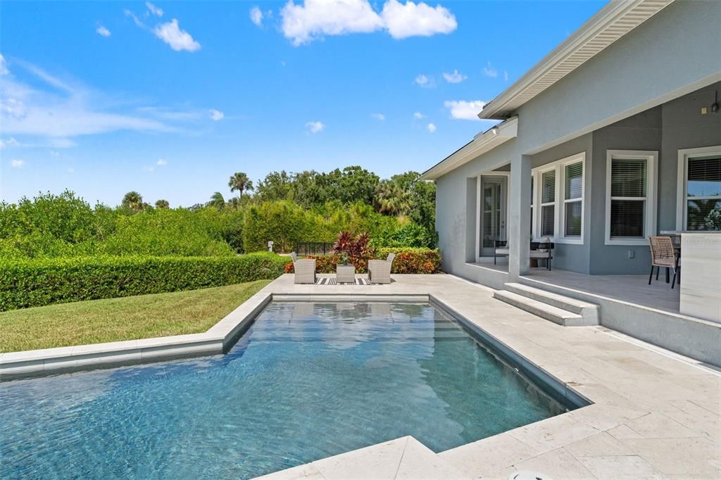 Exterior, Pool