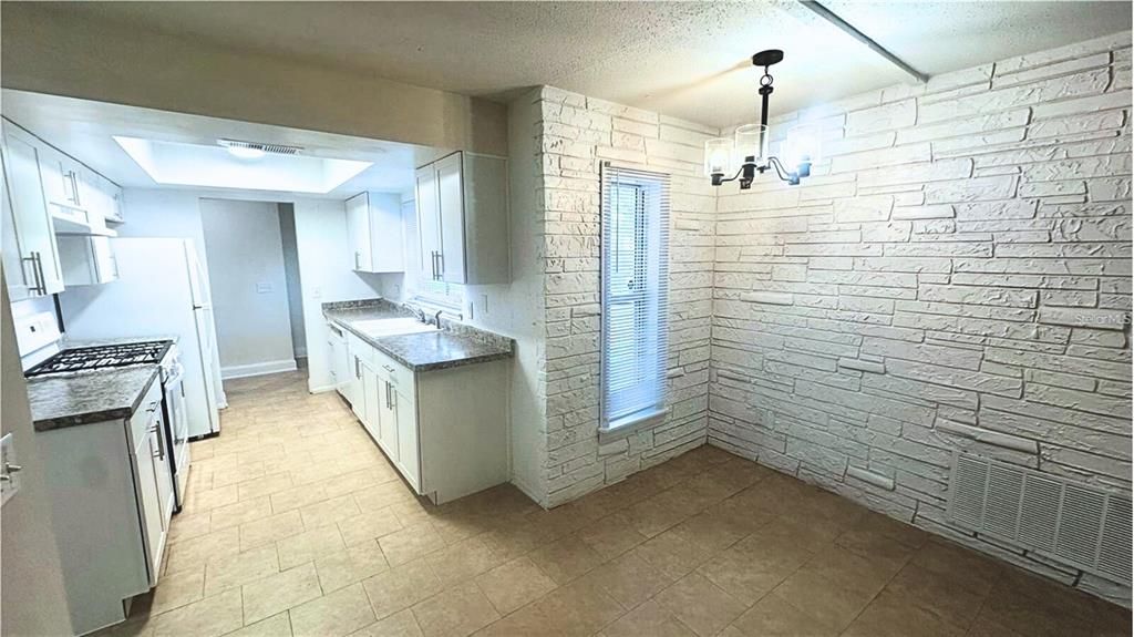 Interior, Kitchen, Pendant Lights, Stone Walls