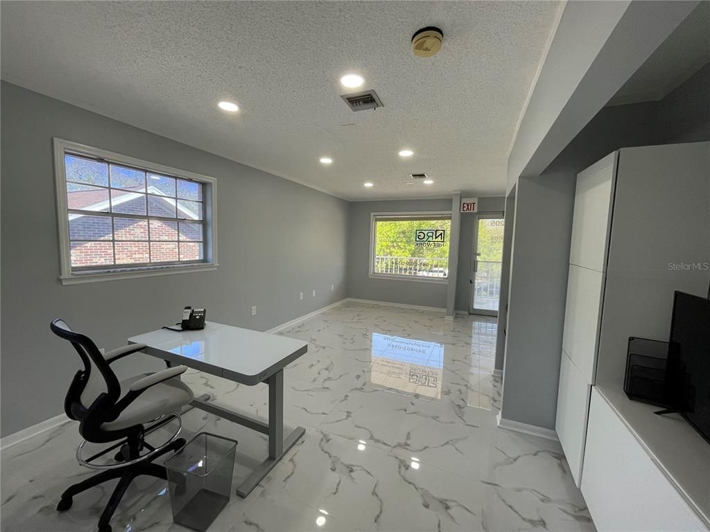 Home Office, Interior, Marble, Recessed Lighting