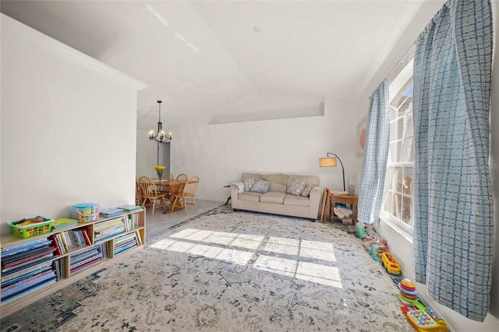 Chandelier, Dining room, Interior