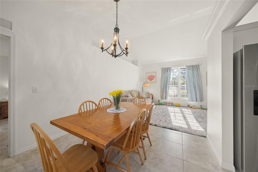 Chandelier, Dining room, Interior, Living room