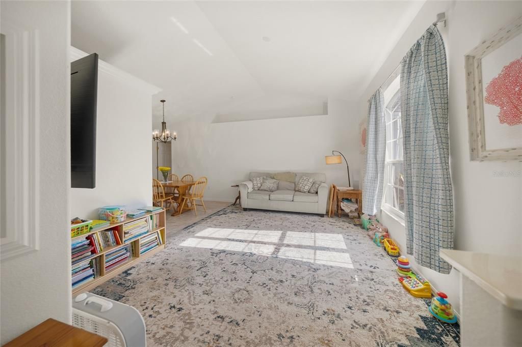 Chandelier, Dining room, Interior